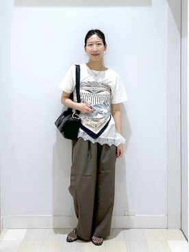 「GLOBAL WORK（グローバルワーク）の大判プリントスカーフ/253071（バンダナ/スカーフ、ホワイト系）」を使った、rellraさん（レディース・159cm）の夏コーディネート