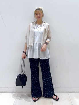 「GLOBAL WORK（グローバルワーク）のフラワー刺繍シュシュ/581086（シュシュ、ホワイト系）」を使った、Miyaさん（レディース・152cm）の夏コーディネート