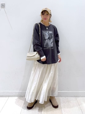 「NEW ERA（ニューエラ）のアイテム（ハット）」を使った、Miyaさん（レディース・152cm）の秋コーディネート