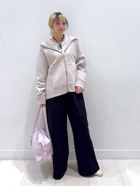 「GLOBAL WORK（グローバルワーク）のアイテム（パーカー）」を使った、Miyaさん（レディース・152cm）の冬コーディネート