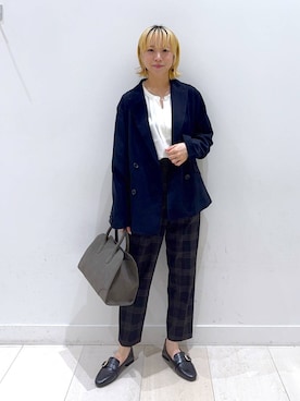 「アイテム（テーラードジャケット、ブルー系）」を使った、Miyaさん（レディース・152cm）の秋コーディネート