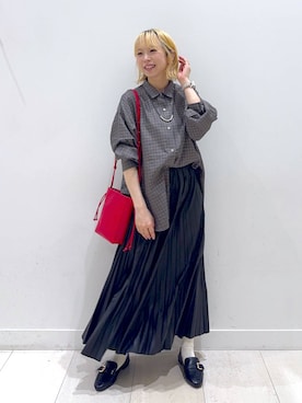 「アイテム（ブレスレット）」を使った、Miyaさん（レディース・152cm）の秋コーディネート