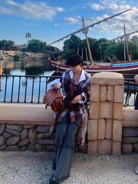 「アイテム（サンダル）」を使った、tomok1saekiさん（メンズ・176cm・10代）の秋コーディネート