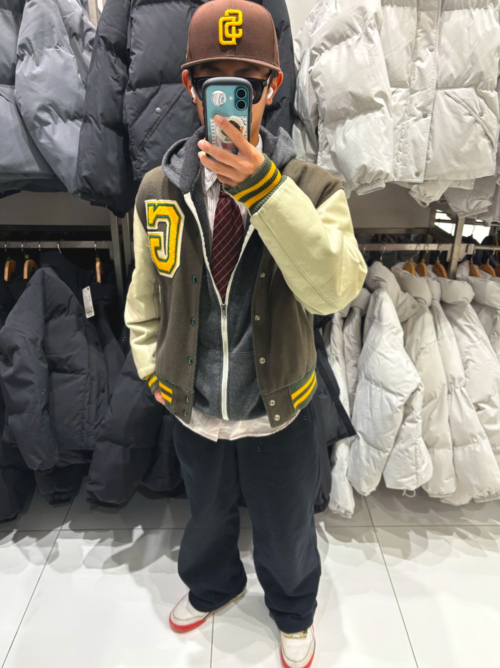 1764157224_1000.jpg
