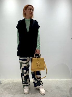 「muller of yoshiokubo（ミュラーオブヨシオクボ）のアイテム（その他パンツ）」を使った、ioroiさん（レディース・169cm）の冬コーディネート