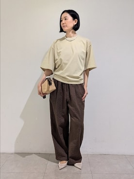 「qualite（カリテ）の【接触冷感】プレミアム天竺ドルマンTシャツ　春服　夏服　オフィスカジュアル（Tシャツ/カットソー、グリーン系）」を使った、Chieさん（レディース・164cm）の夏コーディネート
