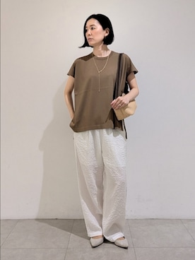 「qualite（カリテ）の【接触冷感】レーヨンストレッチフレンチ/春服/夏服/オフィスカジュアル/セットアップ対応（ニット/セーター、グレー系）」を使った、Chieさん（レディース・164cm）の夏コーディネート