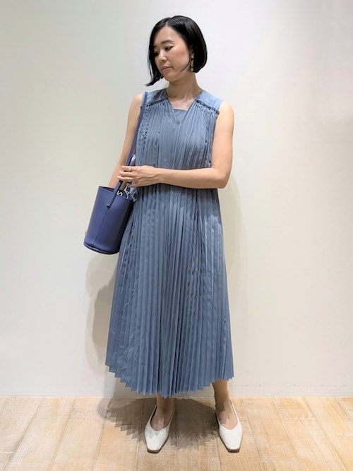 セール】サーキュラープリーツワンピース（ワンピース）｜qualite