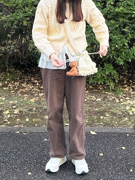 「earth music&ecology（アースミュージックアンドエコロジー）のアイテム」を使った、omochiさん（レディース・166cm）の秋コーディネート