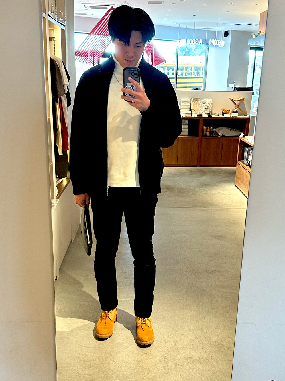 「Levi'sのアイテム（デニムパンツ、ブラック系）」を使った、masakun0421さん（メンズ・191cm）の冬コーディネートの1枚目の写真