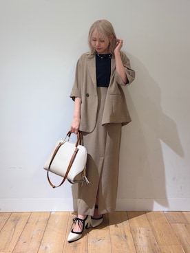 「SENSE OF PLACE by URBAN RESEARCH(センスオブプレイスバイアーバンリサーチ)の『一部WEB限定』『UR TECH DRYLUXE』リネンライクスリットタイトスカート(スカート、ベージュ系)」を使った、nahoさん(レディース・150cm)の春コーディネート
