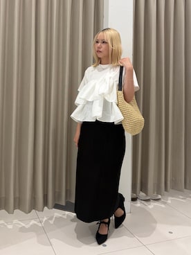 「SENSE OF PLACE by URBAN RESEARCH(センスオブプレイスバイアーバンリサーチ)のシャイニーフリルドッキングカットトップ(Tシャツ/カットソー、ホワイト系)」を使った、nahoさん(レディース・150cm)の春コーディネート