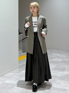 「アイテム（スリッポン）」を使った、松原さん（レディース・153cm）の秋コーディネート