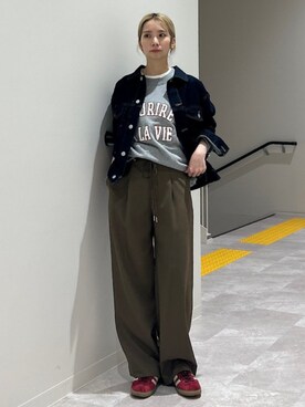 「SHIPS Colors（シップス カラーズ）のアイテム（スウェット）」を使った、松原さん（レディース・153cm）の秋コーディネート
