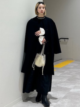 「ブラウス」｜「アイテム（ノーカラーコート）」を使った、松原さん（レディース・153cm）の冬コーディネート