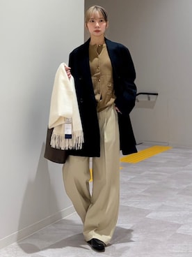 「アイテム（カーディガン/ボレロ、イエロー系）」を使った、松原さん（レディース・153cm）の冬コーディネート