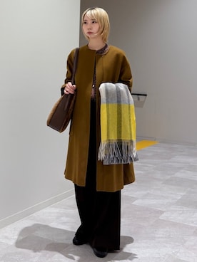 「アイテム（ノーカラーコート）」を使った、松原さん（レディース・153cm）の秋コーディネート