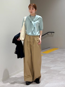 「アイテム（チノパンツ）」を使った、松原さん（レディース・153cm）の春コーディネート