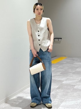 「アイテム（ベスト）」を使った、松原さん（レディース・153cm）の夏コーディネート