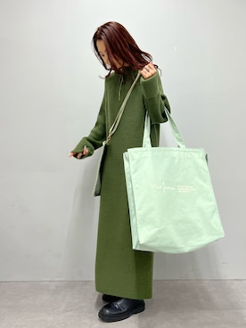 「ライブ」｜「アイテム（その他）」を使った、NaNaMiさん（レディース・157cm）の秋コーディネート