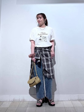 「アイテム（バングル/リストバンド）」を使った、no23miさん（レディース・155cm）の秋コーディネート