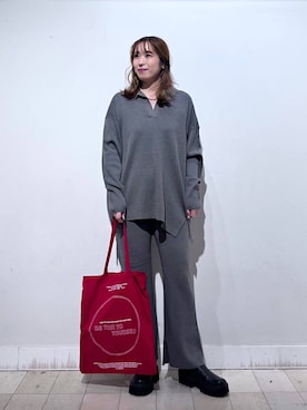 「アイテム（バングル/リストバンド）」を使った、no23miさん（レディース・155cm）の秋コーディネート