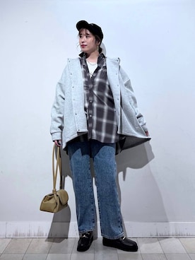 「アイテム（バングル/リストバンド）」を使った、no23miさん（レディース・155cm）の秋コーディネート