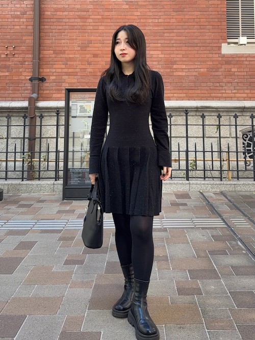 セール】Low waist pleated glitter knit dress（ワンピース）｜etre 