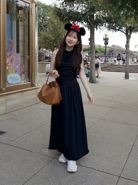 「KINO THE KEI（キノザケイ）のホルター バルーンヘム ワンピース KINO THE KEI（ワンピース、ブラック系）」を使った、yukaさん（レディース・153cm）の秋コーディネート