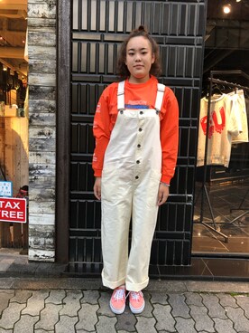 「AVIREX（アヴィレックス）のアイテム（サロペット/オーバーオール）」を使った、MameDaifukuさん（レディース・165cm）の秋コーディネート