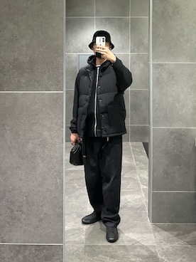 「アイテム（ダウンベスト）」を使った、恵さん（メンズ・178cm）の秋コーディネート
