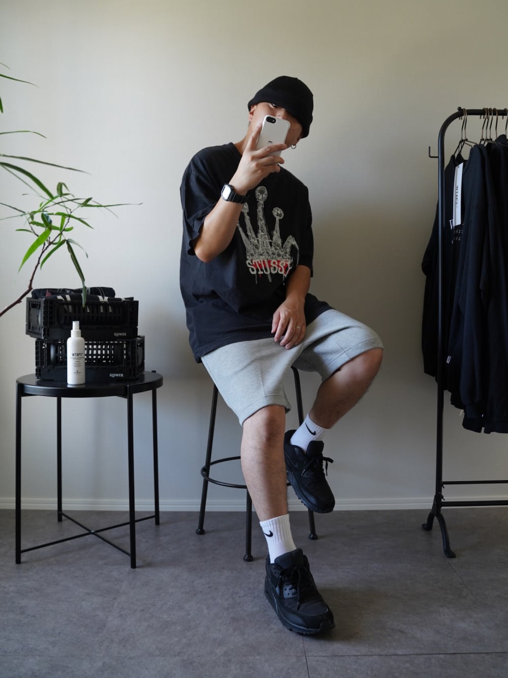 「夏コーデ、stussy、オールドステューシー、ストリート、ストリートコーデ、古着ストリート、古着好きな人と繋がりたい」｜「STUSSYのアイテム（Tシャツ/カットソー、ブラック系）」を使った、YOUTUBE_九州DIGり旅さん（メンズ・167cm）の夏コーディネートの1枚目の写真