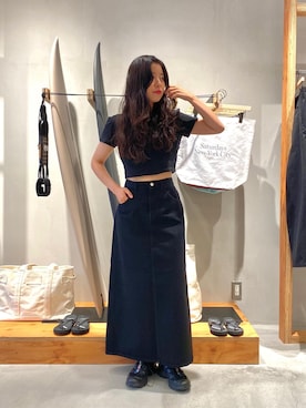 「アイテム（デニムスカート）」を使った、yuiさん（レディース・163cm）の秋コーディネート