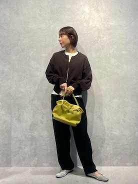 「NANO universe（ナノユニバース）のダブルクロスイージーコクーンパンツ（その他パンツ、ブラック系）」を使った、鈴ゆりかさん（レディース・157cm）の冬コーディネート