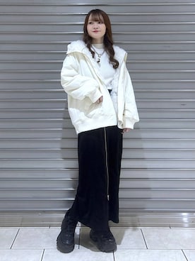 「PAGEBOY（ページボーイ）のプラットチャンキースニーカー【3サイズ展開・軽量】（スニーカー、ブラック系）」を使った、mizukiさん（レディース・156cm）の冬コーディネート