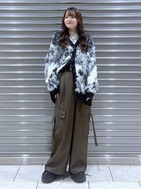 「PAGEBOY（ページボーイ）のプラットチャンキースニーカー【3サイズ展開・軽量】（スニーカー、ブラック系）」を使った、mizukiさん（レディース・156cm）の冬コーディネート