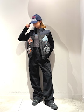 「アイテム（ダウンジャケット/コート）」を使った、Desigual長島 STAFFさん（レディース・155cm）の秋コーディネート
