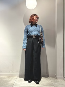 「Desigual（デシグアル）のシャーリング入りロングジャンプスーツ（サロペット/オーバーオール、ブラック系）」を使った、Desigual長島 STAFFさん（レディース・155cm）の春コーディネート