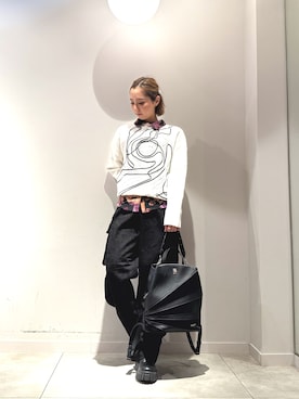 「アイテム（バックパック/リュック）」を使った、Desigual長島 STAFFさん（レディース・155cm）の秋コーディネート