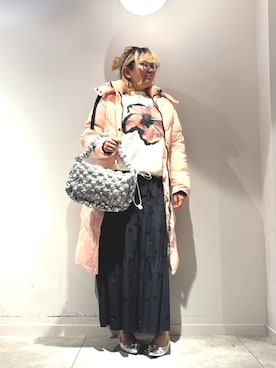 「アイテム（カバーオール）」を使った、Desigual長島 STAFFさん（レディース・168cm）の冬コーディネート