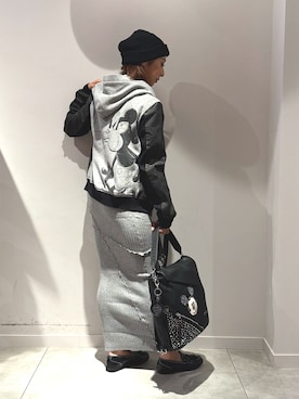 「アイテム（バックパック/リュック）」を使った、Desigual 長島 STAFFさん（レディース・155cm）の秋コーディネート