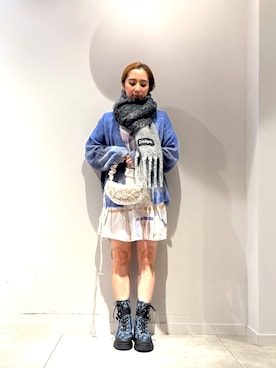 「アイテム（ブーツ、ブルー系）」を使った、Desigual長島 STAFFさん（レディース・155cm）の秋コーディネート