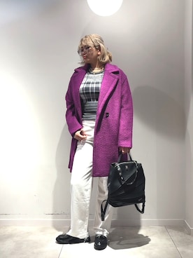 「アイテム（チェスターコート、レッド系）」を使った、Desigual長島 STAFFさん（レディース・168cm）の秋コーディネート