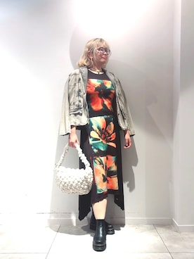 「アイテム（デニムジャケット）」を使った、Desigual長島 STAFFさん（レディース・168cm）の秋コーディネート