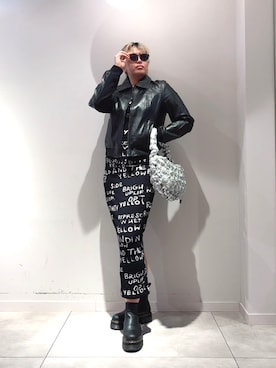 「アイテム（ライダースジャケット）」を使った、Desigual長島 STAFFさん（レディース・168cm）の冬コーディネート