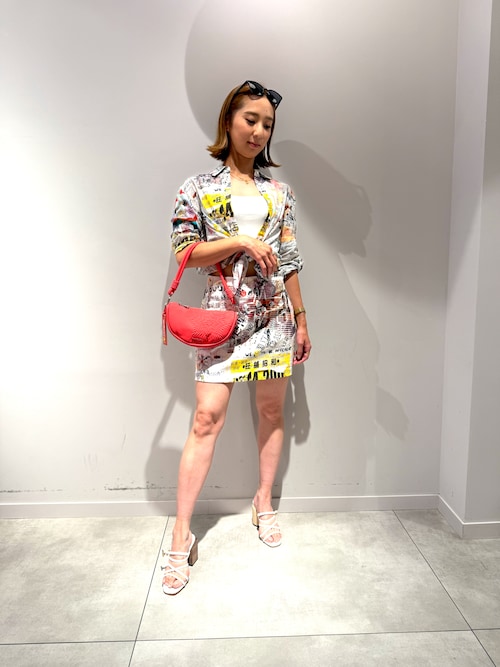 Desigual　　　デシグアル　　ネイビー　　　刺しゅう入りモッズコー デシグアル Desigual 取り外し可能 ふかふかモッズコート