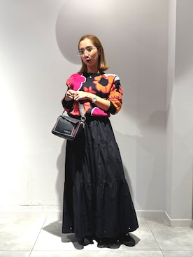 「アイテム（サングラス、ホワイト系）」を使った、Desigual長島 STAFFさん（レディース・155cm）の秋コーディネート