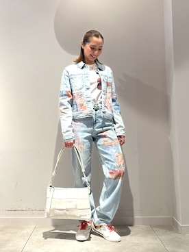 「Desigual（デシグアル）のアイテム」を使った、Desigual長島 STAFFさん（レディース・155cm）の春コーディネート