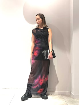 「Desigual（デシグアル）のスタッズ付きフェイクレザーミニショルダーバッグ（ハンドバッグ、ブラック系）」を使った、Desigual長島 STAFFさん（レディース・155cm）の春コーディネート