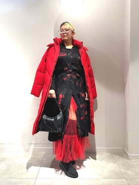 「アイテム（ワンピース/ドレス）」を使った、Desigual長島 STAFFさん（レディース・168cm）の冬コーディネート